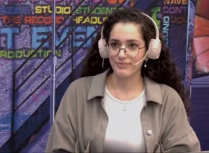 אישה, אישה, אישה